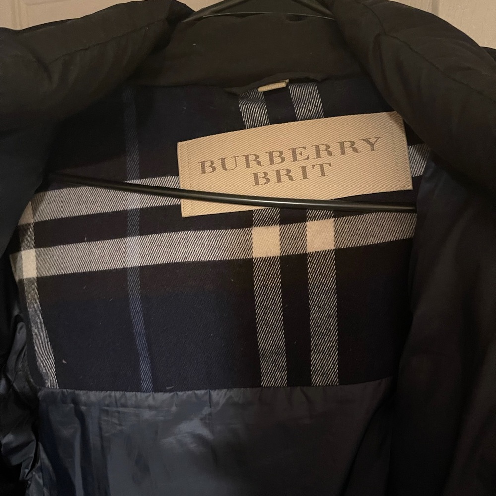 Burberry Black Puffer Jacket - Picture 4 of 10